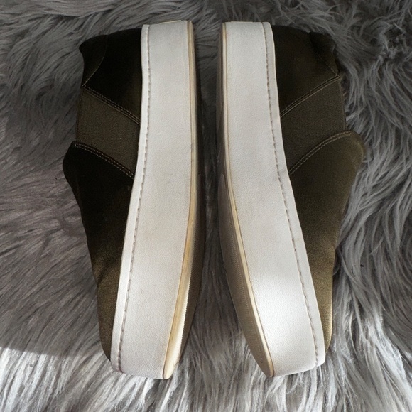 Vince Warren Italian Satin Platform Slip On Sneakers Antique Olive Size 7 - Picture 4 of 10